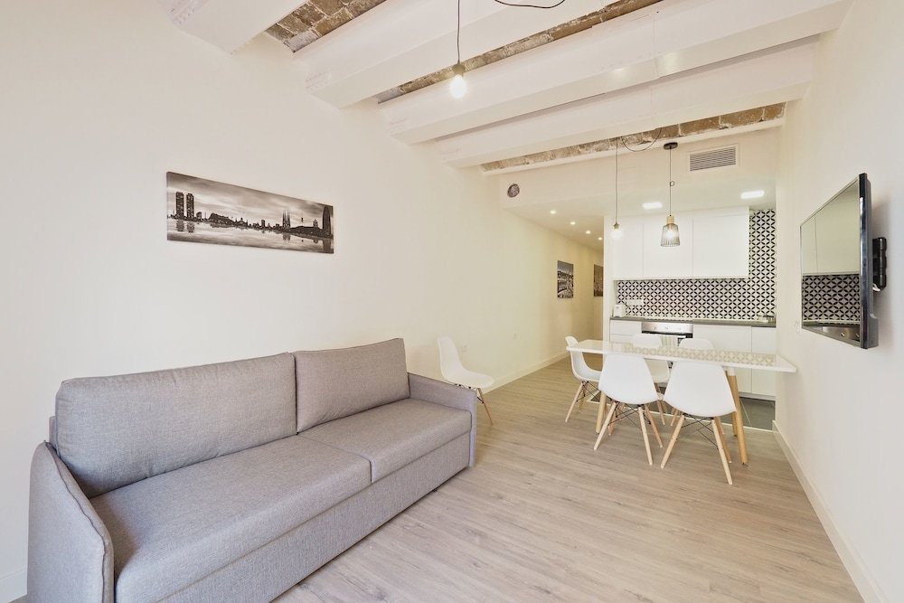 Фото Arte Suites by Olala Homes