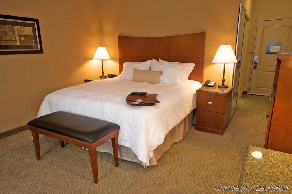 Фото Hampton Inn Bryant