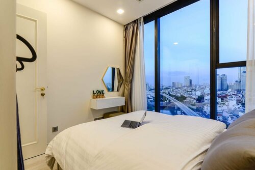 Апартаменты Aqua Vinhome Bason Stunning View в Хошимине
