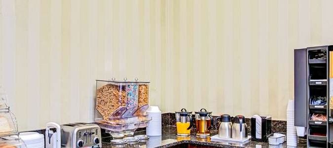 Фото Hillcrest Hotel Near Jfk Air Train