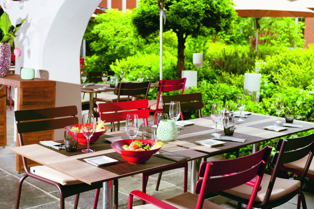 Фото Mövenpick Hotel Zürich Regensdorf