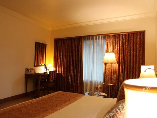 Фото The Orchid Hotel Mumbai Vile Parle