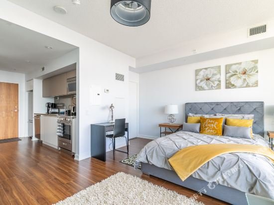 Фото Simply Comfort. Amazing Downtown Apartments