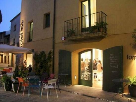 Hotel Hotel 3 Arcs, Catalonia, photo