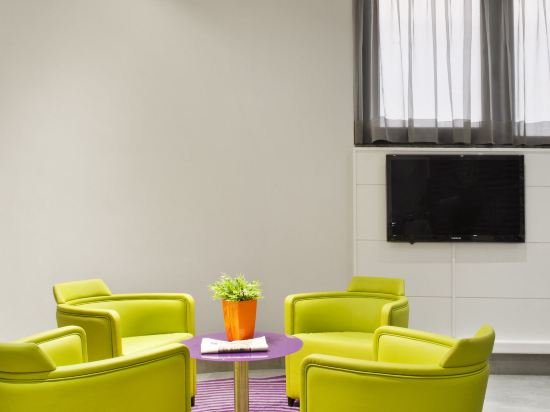 Фото Hotel ibis Styles Madrid Prado