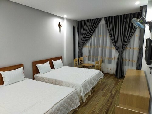 Гостиница Hotel HiCp Thanh в Туихоа