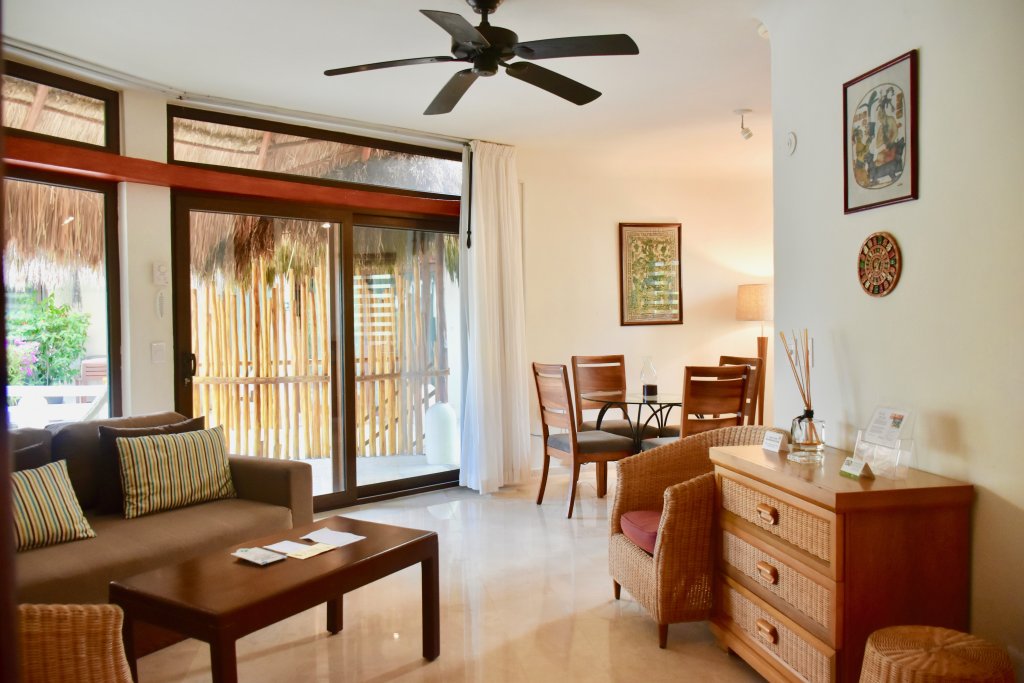 Фото Playa Palms Beach Hotel