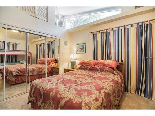 Фото Whispers Resort by Affordable Beach Condos