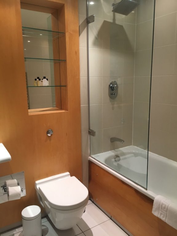 Фото Still Life Tower Hill Executive