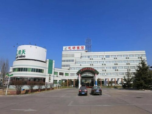 Гостиница GreenTree Inn Jinan Yaoqiang Airport Airport Road Business Hotel