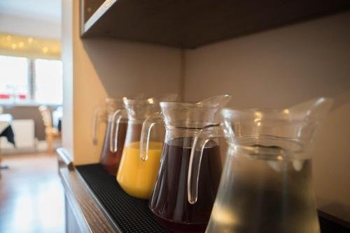 Фото Red Mullions Guest House