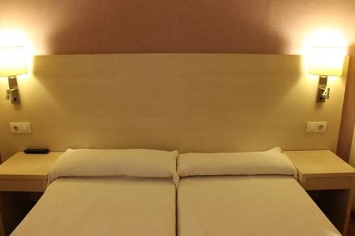 Фото Hostal Fina