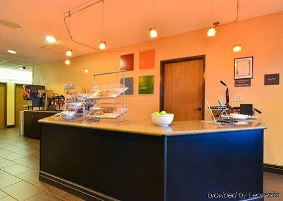 Фото Comfort Suites Monroe