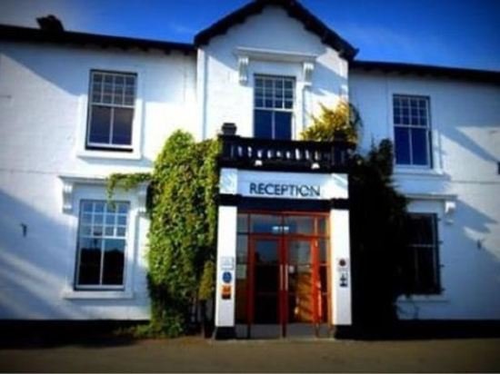 Фото Castlecary House Hotel