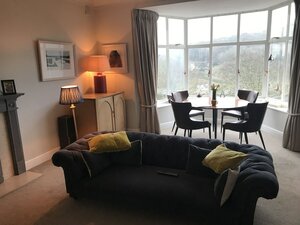 Chic 2 bed Apartment With Parking, in Salcombe