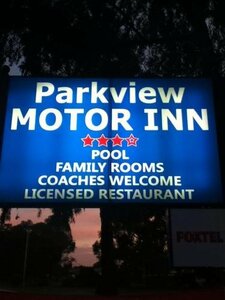 Parkview Motor Inn Parkes