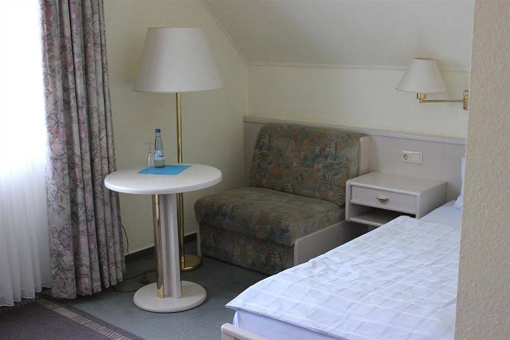 Фото Hotel Altenwerder Hof