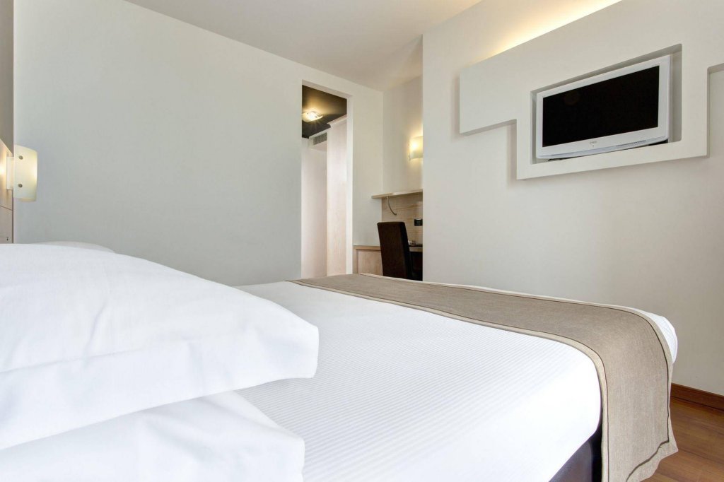 Фото Hotel Victoria Frontemare