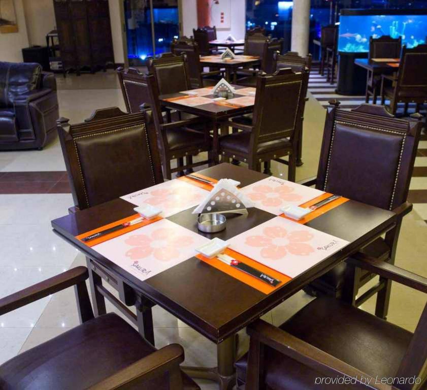 Фото Hollywood Hills Hotel