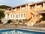 Nefeli Hotel
