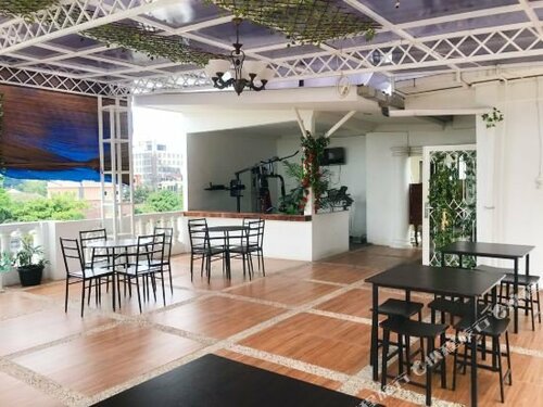 Гостиница Lewi House