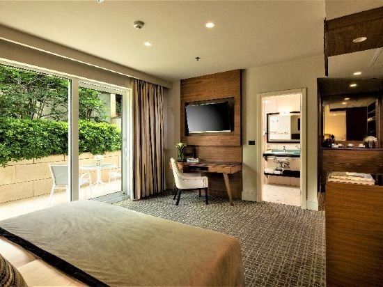 Фото Royal Ariston Hotel