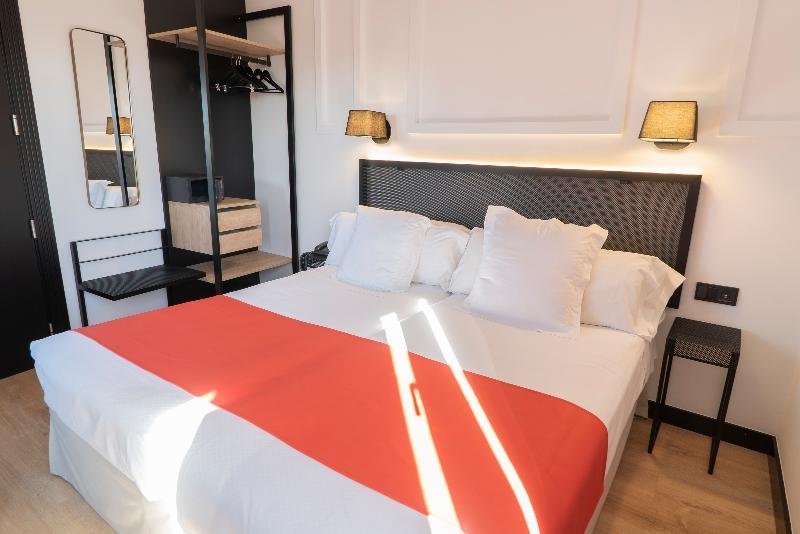 Фото Hotel Boutique Puerta de las Granadas