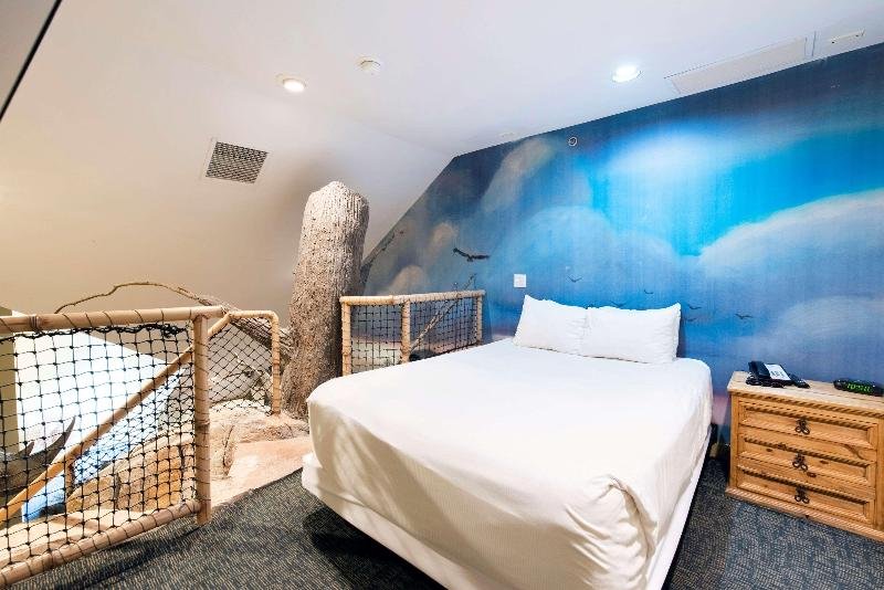 Фото Chateau Avalon, Ascend Hotel Collection