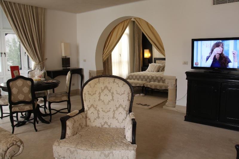 Фото Hotel Borj Dhiafa