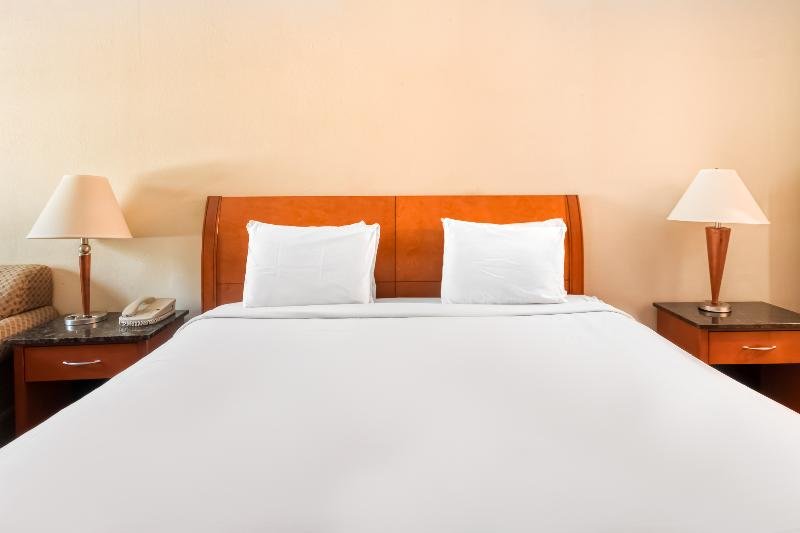 Фото Oyo Hotel Jefferson Tx Hwy 59