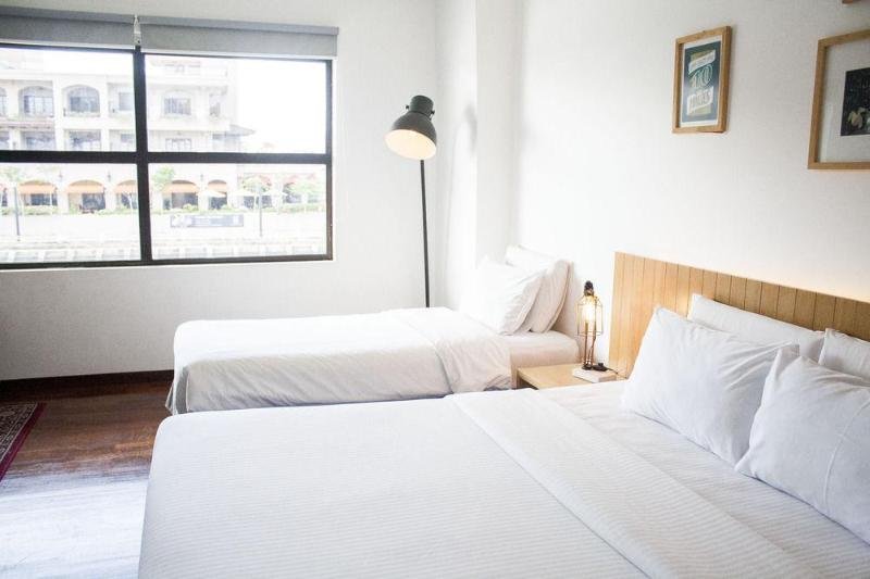 Фото Quayside Hotel