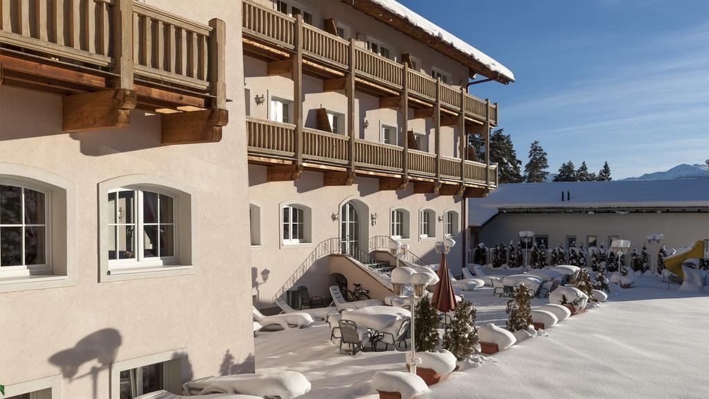 Фото отеля 2