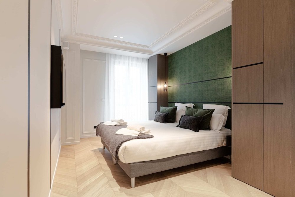 Фото HighStay - Champs Elysées - Serviced Apartments