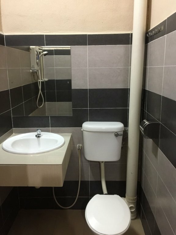 Гостиница Spot On 89964 Padua Inn