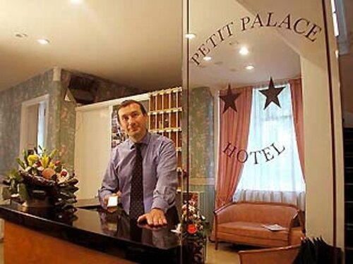 Гостиница Petit Palace Hôtel в Париже