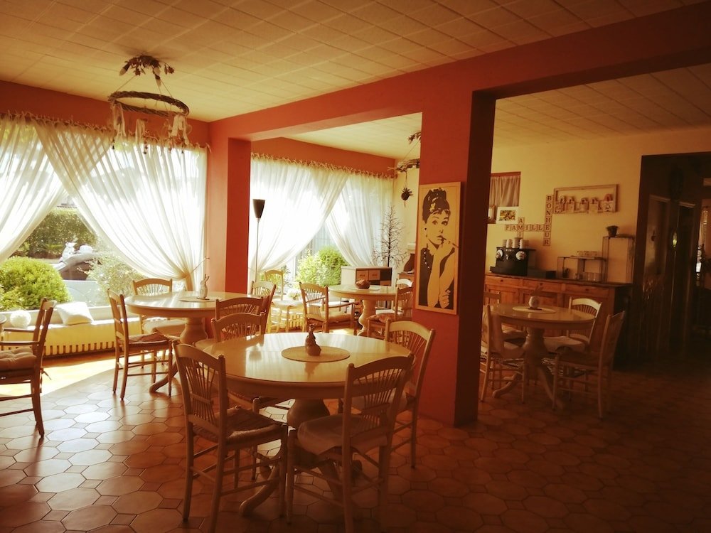 Фото Hôtel Le Castellan