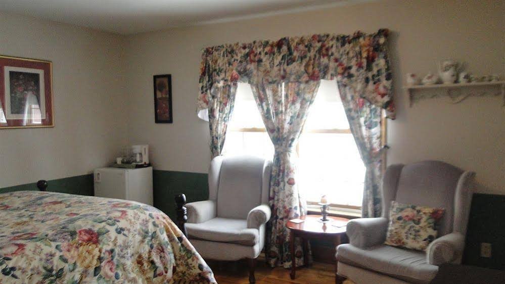 Фото Wild Rose Inn