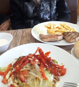 Сытый кот (Kungur, Uralskaya ulitsa, 3), cafe