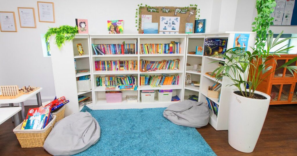 Kindergarten, nursery Montessori by Busy Bees Green Gables, London, photo