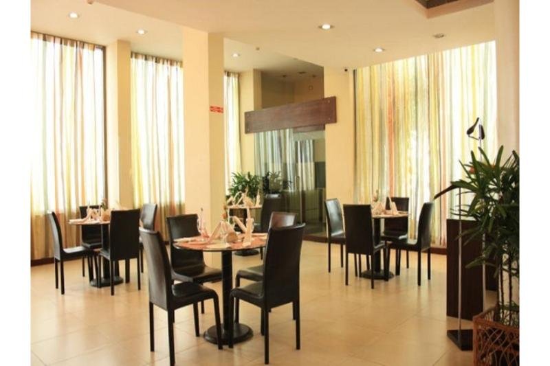 Фото 37th Crescent Boutique Suites