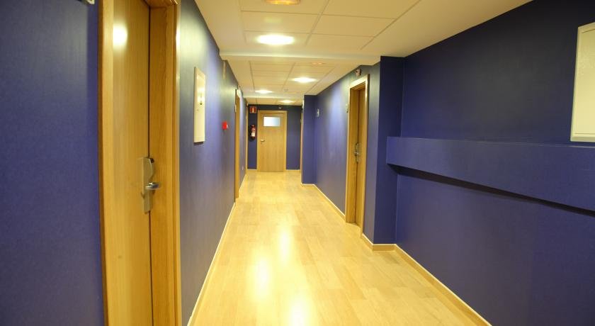 Фото Villa de Ermua Hotel