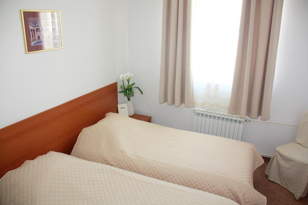 Фото Hotel Dujam