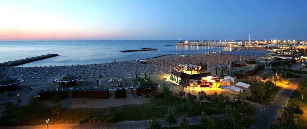 Фото Hotel St. Gregory Park