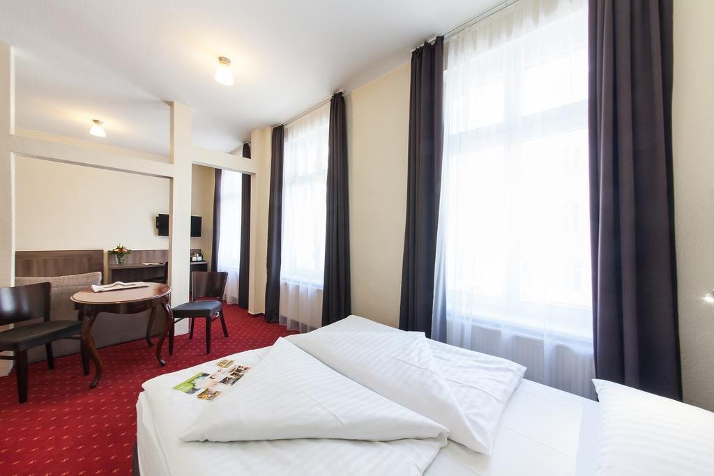 Фото Acora City Apart Living the City