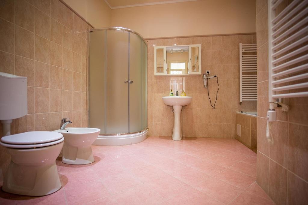 Фото Oasis Guest House Budapest