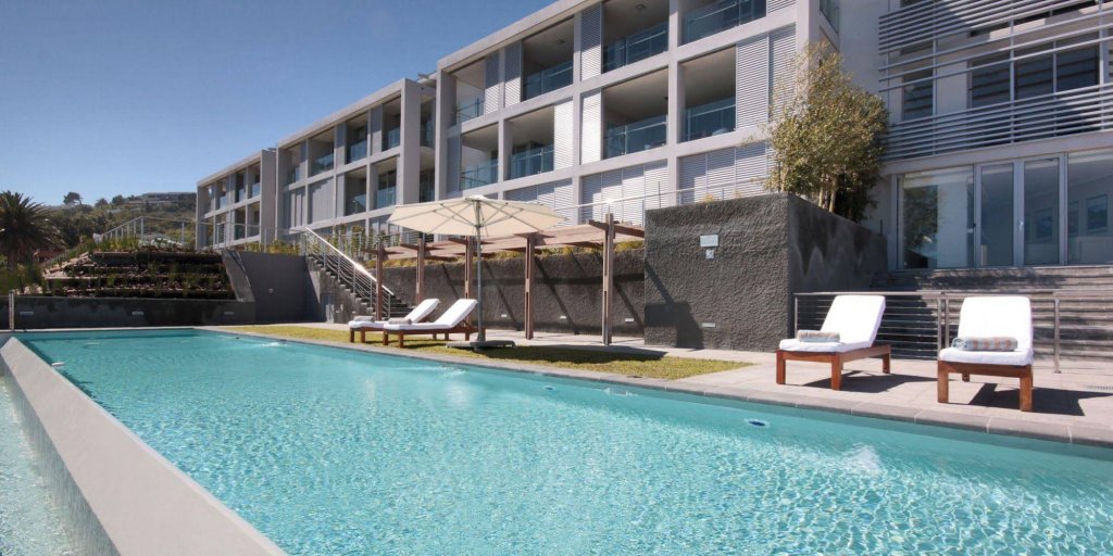 Фото The Crystal Apartments