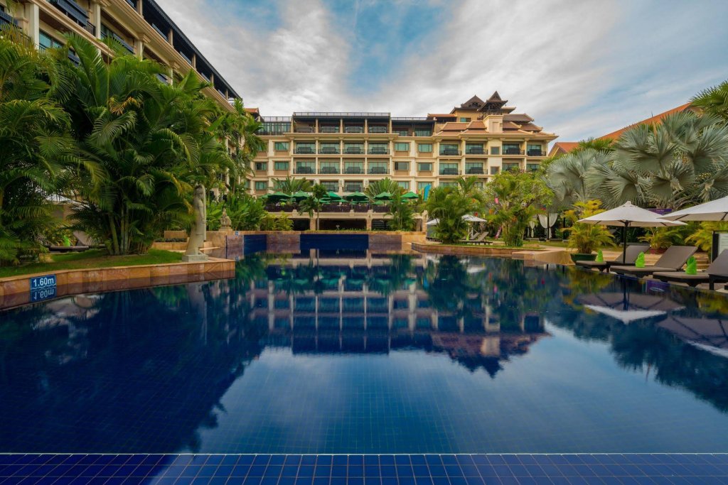 Фото Angkor Miracle Reflection Club Hotel
