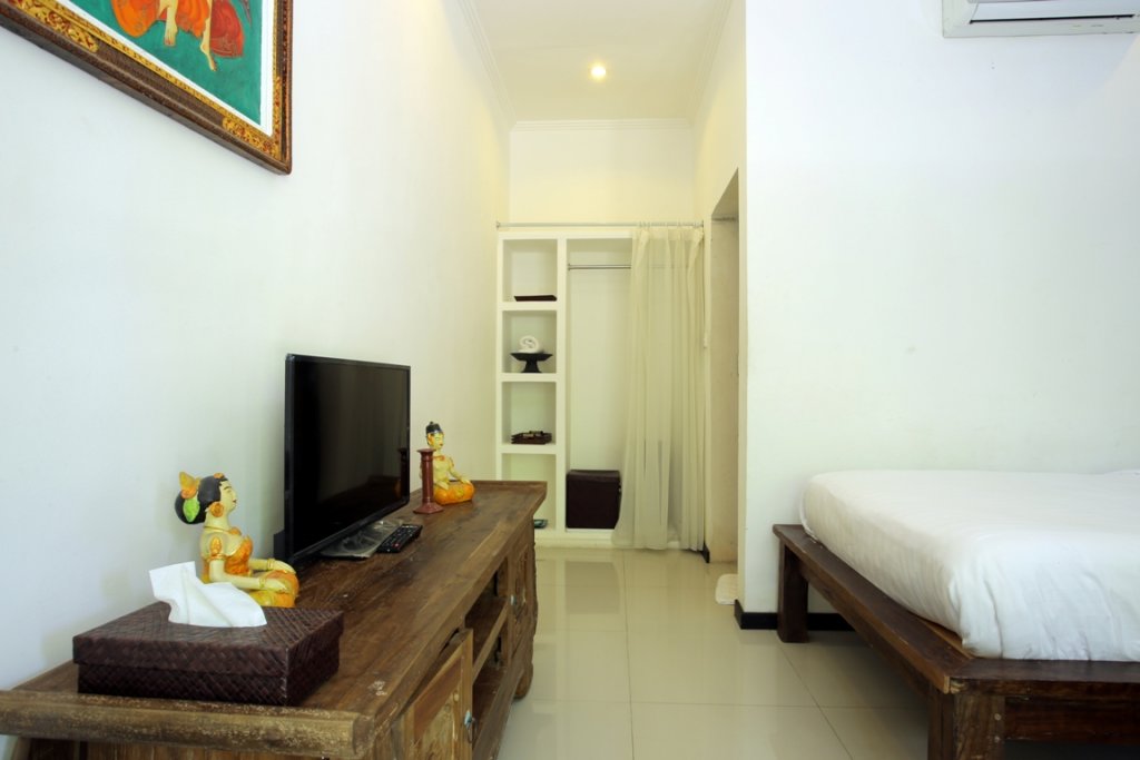 Фото RedDoorz @ Kerobokan Canggu 2