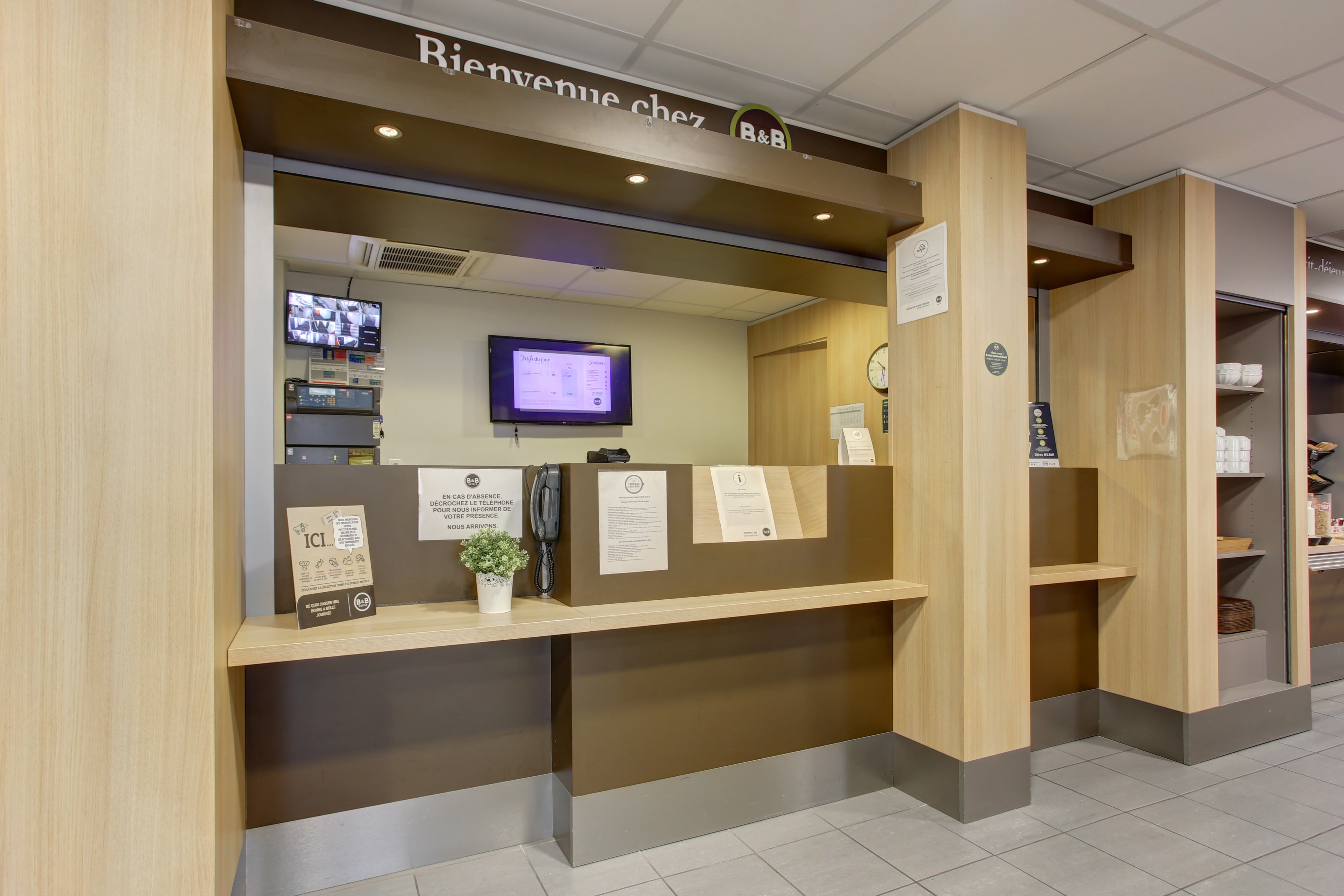 Фото B&b Hotel Reims Centre Gare