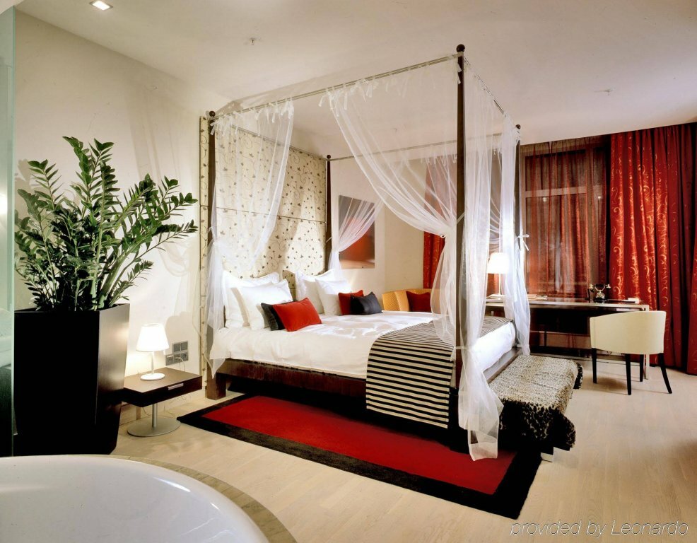 Hotel Mamaison All-Suites SPA Hotel Pokrovka, Moscow, photo